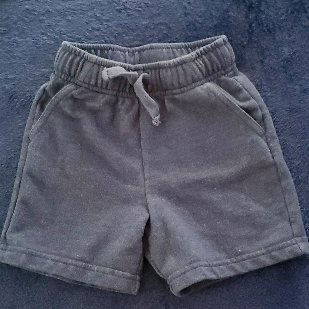 Toddlers 2T shorts